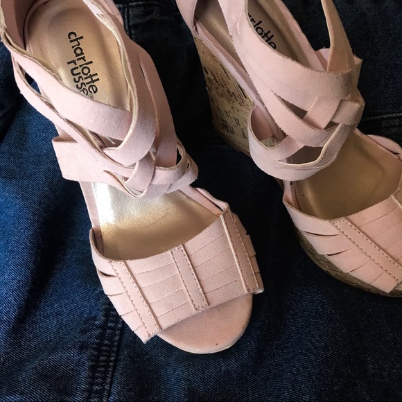 Charlotte Russe Baby Pink Wedges - Picture 2 of 3